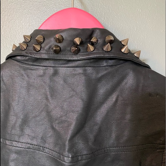 Forever 21 studded vest black large - Picture 7 of 7